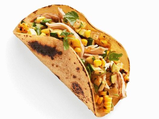 21. Tacos s kuřecím masem a zeleninou