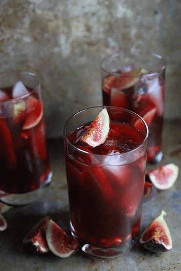 Fotka z Orange and Pomegranate Sangria