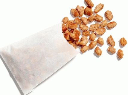 Fotka z arašídů v medové polevě