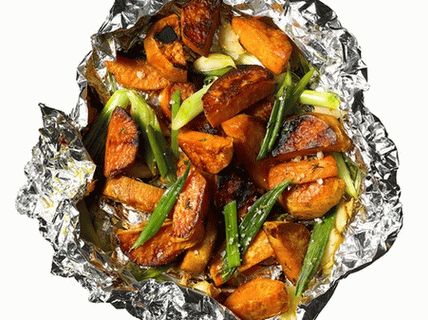 Photo Sladké brambory pečené se zelenou cibulkou