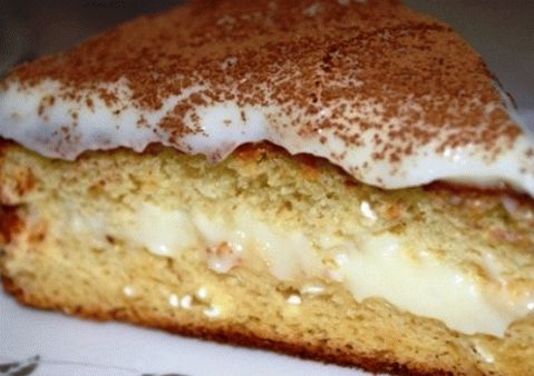 Piškotový dort s krémem