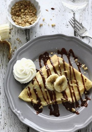 Foto palačinky s banánem a Nutella