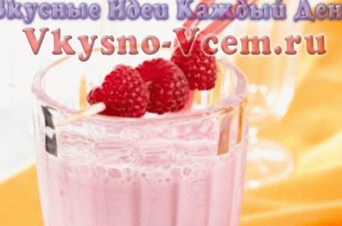 malinový mléčný nápoj