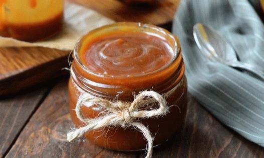 Foto Domácí kondenzované mléko na karamel