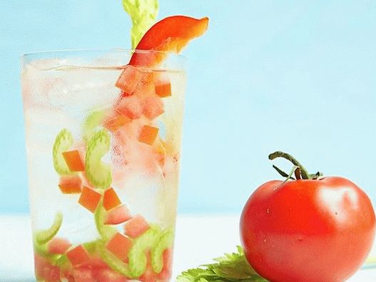 Foto sycený nápoj s celerem