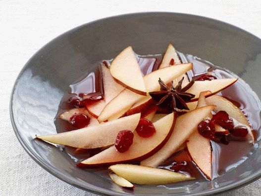 Foto hruška v sirupu badyánu