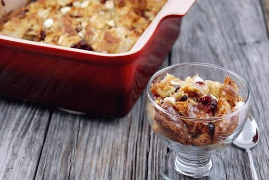 Foto brusinkový chléb pudink