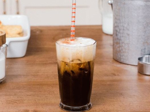 Photo Cold Latte s Bourbonem a Vanilkou