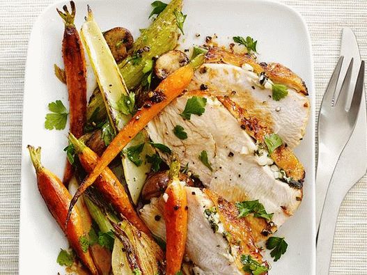 Foto Turecko na pánvi s pečenou zeleninou