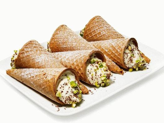 Fotka z Cannoli v šálcích vafle