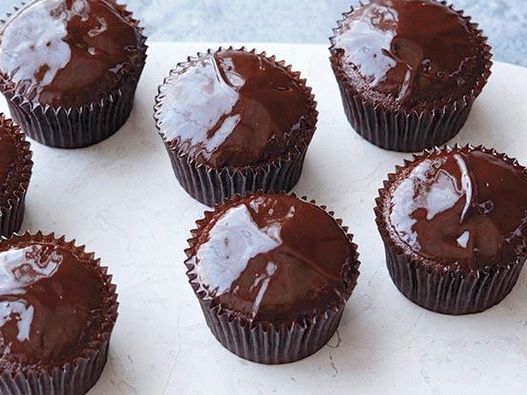 Foto košíček s čokoládovou polevou