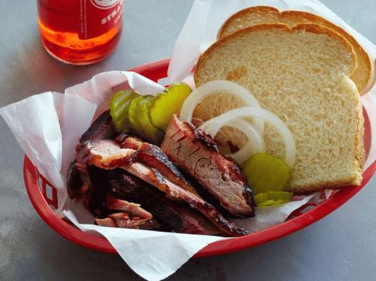 Foto uzené hovězí hrudí