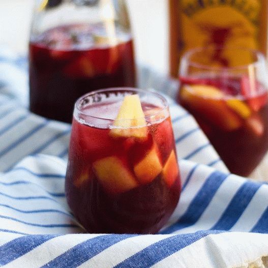 Photo Red Sangria s místním španělským vínem