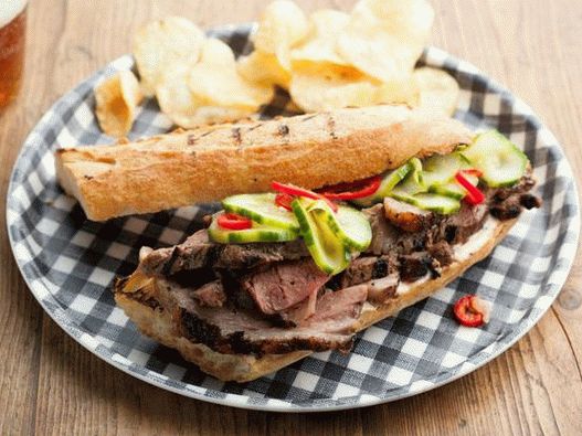 Grilované jehněčí sendviče