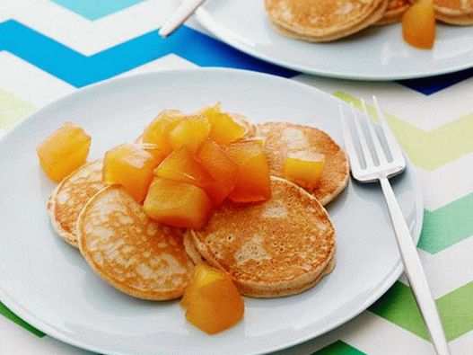 Celozrnné palačinky s Apple Compote