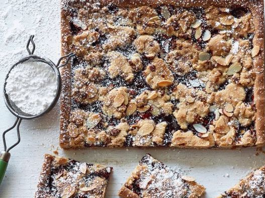 Foto malina rozpadat s křehkým pečivem