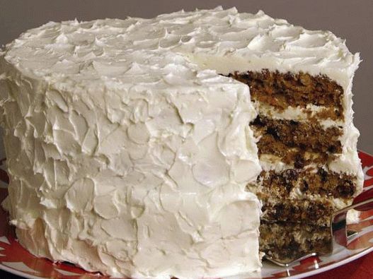 Foto mrkvový dort se smetanou z bílé čokolády