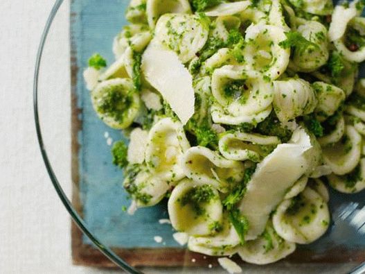 Fotografie z misky - Orecchiette těstoviny s rapini pesto