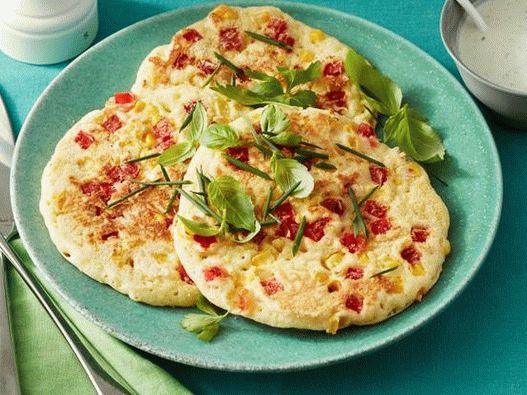 Foto palačinky s kukuřicí, rajčaty a dresinkem Zelené bohyně