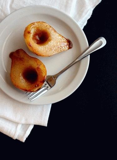 Fotka z pečených hrušek s kari