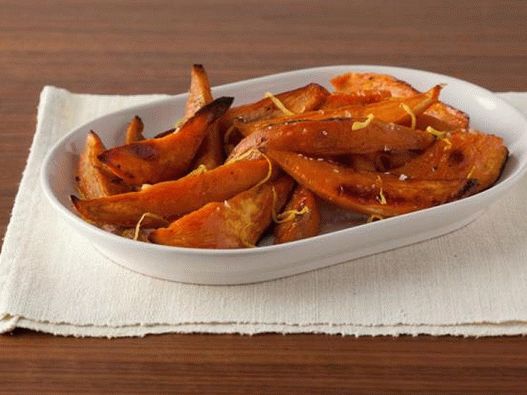 Foto pečené sladké brambory s karamelovou krustou