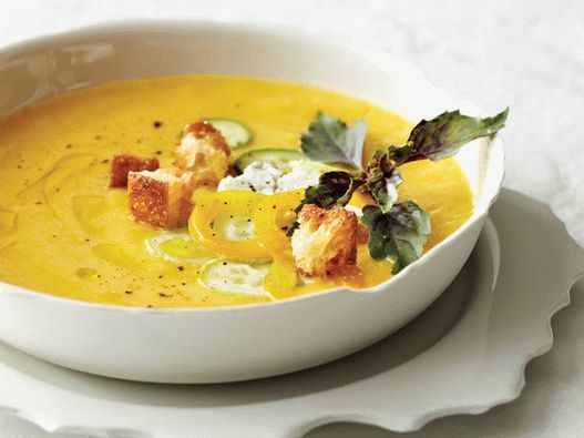 Photo Broskvová máta polévka pyré se šampaňským