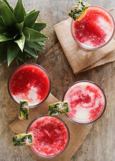 Fotka z Pina Colada s jahodami