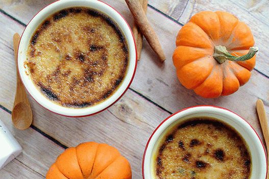 Foto dorty s creme brulee a dýně