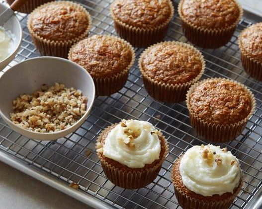 Mrkvové koláčky se sýrovým krémem