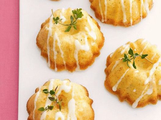 Muffiny s tymiánem a citronovou polevou