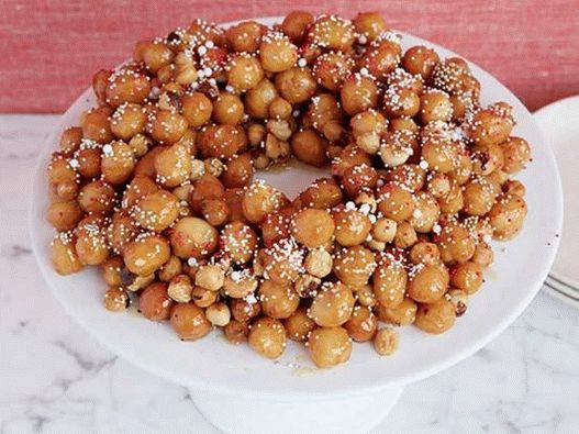 Struffoli s lískovými oříšky