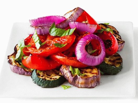 Grilovaná pečená zelenina ratatouille