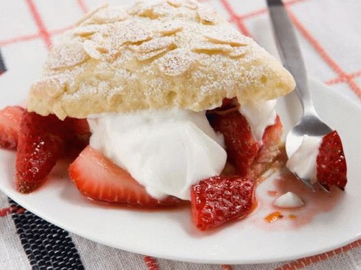 Nízkokalorický jahodový koláč