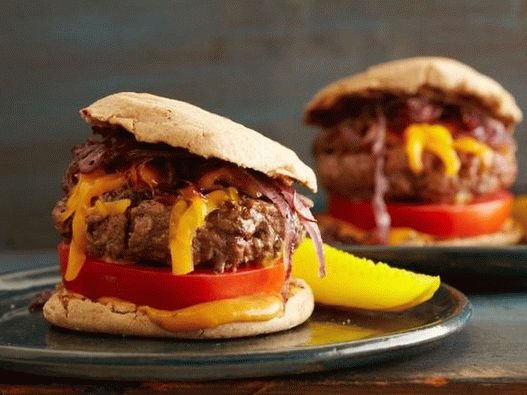 Šťavnaté grilované cheeseburgery