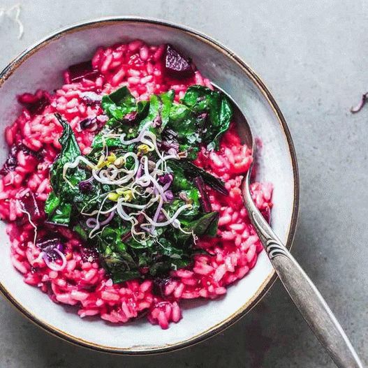 Fotka z rizoto s řepou a sýrem