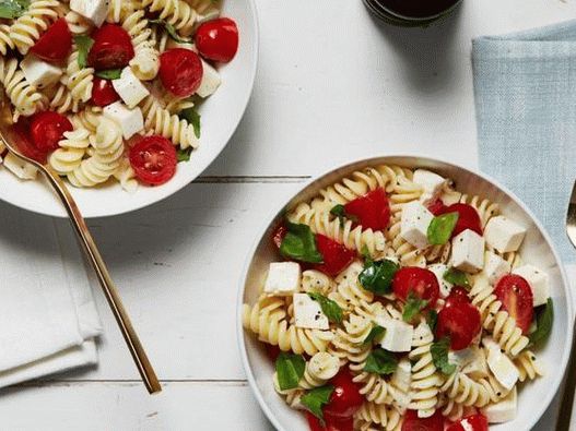 Photo Fusilli, pasta, salát, s, rajčata, a, čerstvý, mozzarella