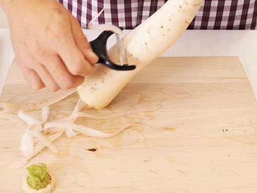 Sendviče s krabím z měkké skořápky a singapurským salátem