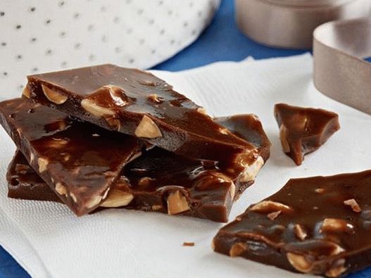 Foto čokoláda iris s mandlemi