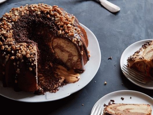 Foto čokoláda-arašídový muffin s tekutým středem