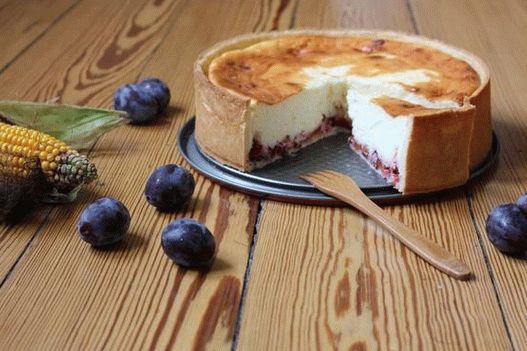 Foto švestkový koláč s tvarohem