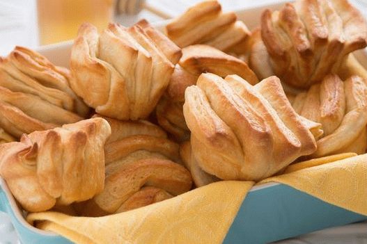 Foto vrstvené máslo housky