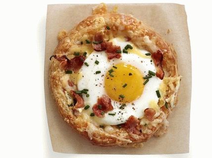 Foto puff se sýrem a vejcem