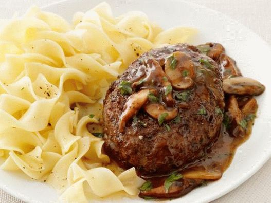 Foto Salisbury Steak s houbovou omáčkou