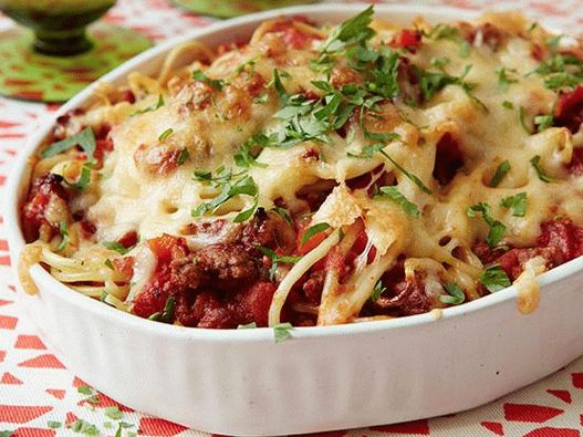 Fotografie pečených špaget v troubě