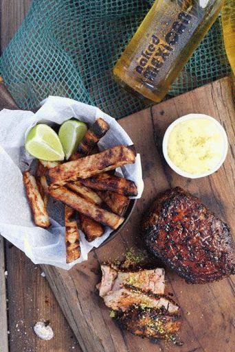 Photo Tuna Steak with French Fries