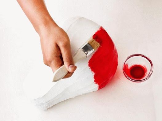 Celý dort přikryjeme smetanou a zmrazíme 30 minut. Celý dort přikryjeme smetanou a zmrazíme 30 minut.