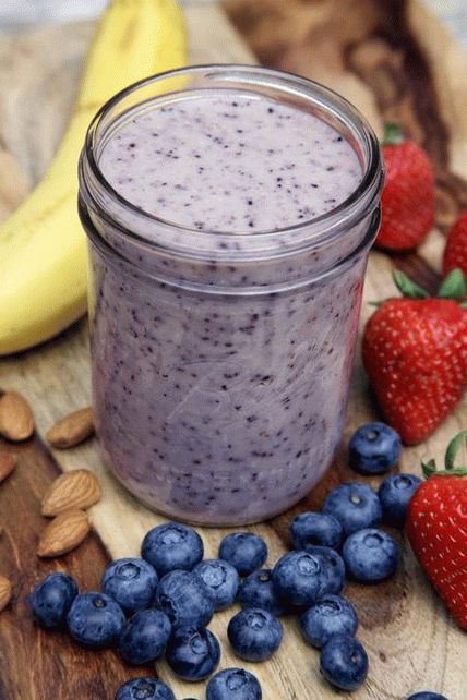 Foto Berry lichotník s mandlovým mlékem