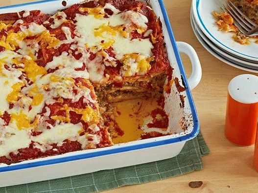 Photo Hovězí kastrol se sýrem a omáčkou enchiladas