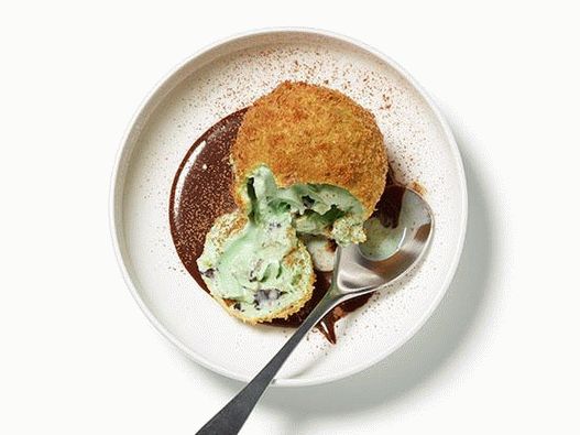 Fotografie smažené obalované zmrzliny